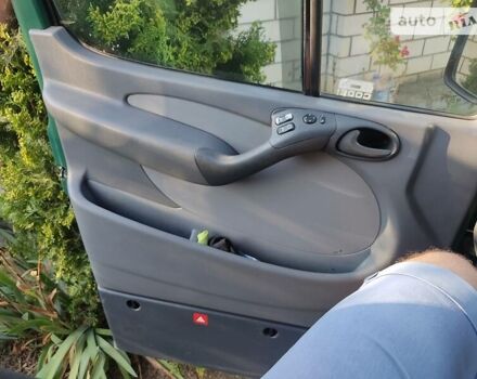 Зеленый Мерседес Sprinter, объемом двигателя 2.7 л и пробегом 6 тыс. км за 17000 $, фото 9 на Automoto.ua