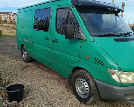 Зеленый Мерседес Sprinter, объемом двигателя 2.69 л и пробегом 359 тыс. км за 6000 $, фото 3 на Automoto.ua