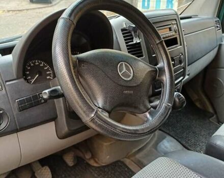 Зеленый Мерседес Sprinter, объемом двигателя 2.2 л и пробегом 287 тыс. км за 9700 $, фото 3 на Automoto.ua