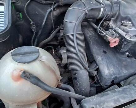 Зеленый Мерседес Sprinter, объемом двигателя 2.15 л и пробегом 320 тыс. км за 10500 $, фото 23 на Automoto.ua