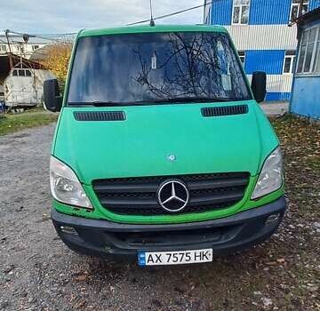 Зеленый Мерседес Sprinter, объемом двигателя 2.15 л и пробегом 320 тыс. км за 10500 $, фото 1 на Automoto.ua