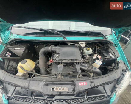 Зелений Мерседес Sprinter, об'ємом двигуна 2.14 л та пробігом 209 тис. км за 15500 $, фото 8 на Automoto.ua