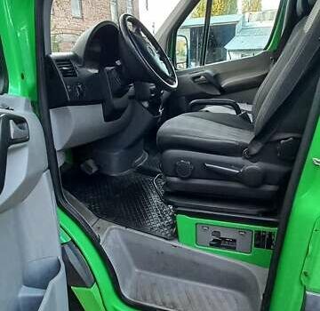 Зеленый Мерседес Sprinter, объемом двигателя 2.15 л и пробегом 320 тыс. км за 10500 $, фото 15 на Automoto.ua