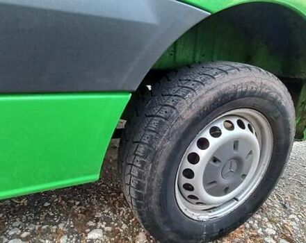 Зеленый Мерседес Sprinter, объемом двигателя 2.15 л и пробегом 320 тыс. км за 10500 $, фото 7 на Automoto.ua