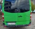 Зеленый Мерседес Sprinter, объемом двигателя 2.15 л и пробегом 320 тыс. км за 10500 $, фото 2 на Automoto.ua