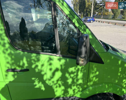 Зелений Мерседес Sprinter, об'ємом двигуна 2.14 л та пробігом 397 тис. км за 12300 $, фото 1 на Automoto.ua