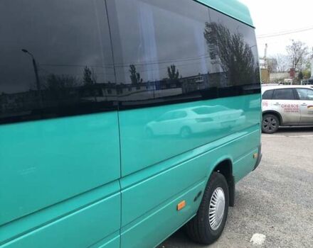 Зелений Мерседес Sprinter, об'ємом двигуна 2.15 л та пробігом 402 тис. км за 12500 $, фото 3 на Automoto.ua