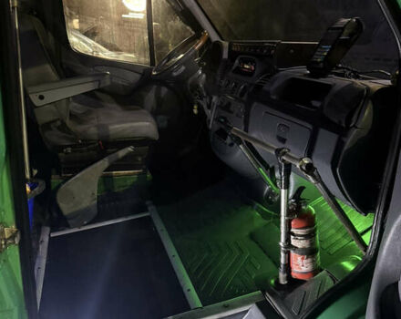 Зеленый Мерседес Sprinter, объемом двигателя 2.15 л и пробегом 578 тыс. км за 8999 $, фото 23 на Automoto.ua