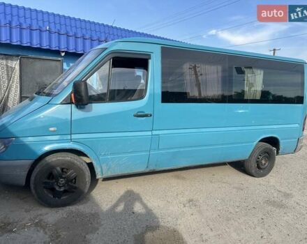 Зеленый Мерседес Sprinter, объемом двигателя 2.69 л и пробегом 900 тыс. км за 7500 $, фото 2 на Automoto.ua