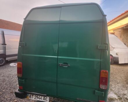 Зеленый Мерседес Sprinter, объемом двигателя 0 л и пробегом 4 тыс. км за 4000 $, фото 4 на Automoto.ua