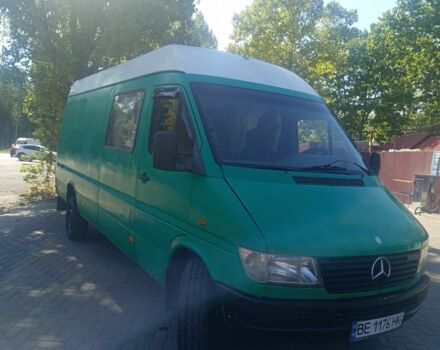 Зелений Мерседес Sprinter, об'ємом двигуна 0 л та пробігом 10 тис. км за 6000 $, фото 3 на Automoto.ua