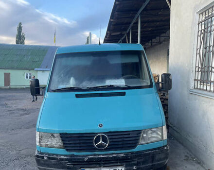 Зеленый Мерседес Sprinter, объемом двигателя 2.9 л и пробегом 500 тыс. км за 6300 $, фото 1 на Automoto.ua