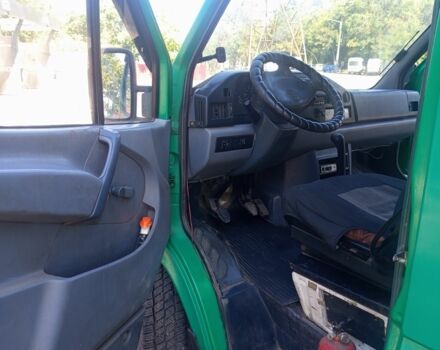 Зелений Мерседес Sprinter, об'ємом двигуна 0 л та пробігом 10 тис. км за 6000 $, фото 5 на Automoto.ua