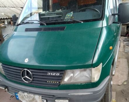 Зеленый Мерседес Sprinter, объемом двигателя 2.9 л и пробегом 387 тыс. км за 7700 $, фото 2 на Automoto.ua