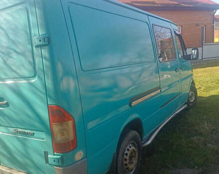 Зеленый Мерседес Sprinter, объемом двигателя 2.69 л и пробегом 770 тыс. км за 8321 $, фото 1 на Automoto.ua