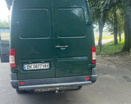 Зелений Мерседес Sprinter, об'ємом двигуна 2.87 л та пробігом 512 тис. км за 9900 $, фото 2 на Automoto.ua