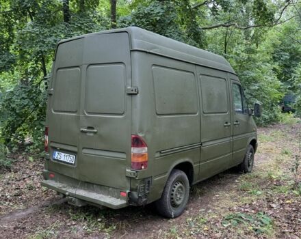 Зелений Мерседес Sprinter, об'ємом двигуна 2.3 л та пробігом 333 тис. км за 2250 $, фото 6 на Automoto.ua