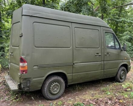 Зелений Мерседес Sprinter, об'ємом двигуна 2.3 л та пробігом 333 тис. км за 2250 $, фото 3 на Automoto.ua