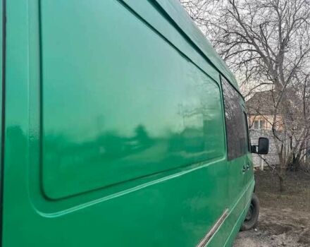 Зелений Мерседес Sprinter, об'ємом двигуна 0.22 л та пробігом 560 тис. км за 7300 $, фото 8 на Automoto.ua