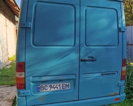 Зелений Мерседес Sprinter, об'ємом двигуна 2.7 л та пробігом 287 тис. км за 6000 $, фото 2 на Automoto.ua