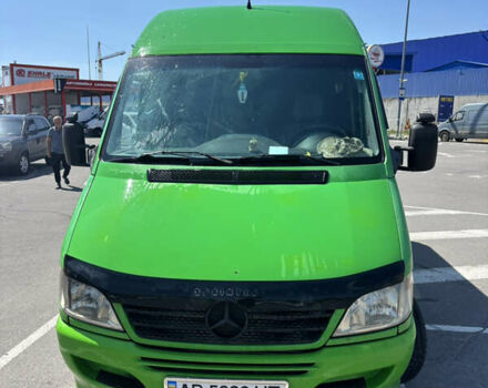 Зелений Мерседес Sprinter, об'ємом двигуна 2.2 л та пробігом 601 тис. км за 6250 $, фото 3 на Automoto.ua