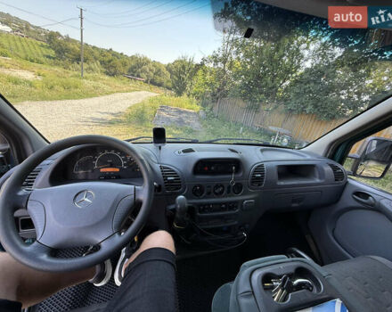 Зелений Мерседес Sprinter, об'ємом двигуна 2.2 л та пробігом 230 тис. км за 12300 $, фото 13 на Automoto.ua
