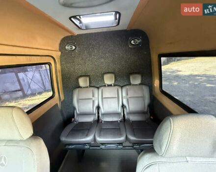 Зелений Мерседес Sprinter, об'ємом двигуна 2.2 л та пробігом 230 тис. км за 12300 $, фото 14 на Automoto.ua