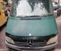 Зеленый Мерседес Sprinter, объемом двигателя 2.2 л и пробегом 300 тыс. км за 3999 $, фото 1 на Automoto.ua