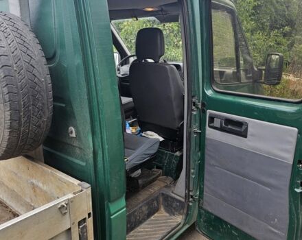 Зелений Мерседес Sprinter, об'ємом двигуна 0 л та пробігом 230 тис. км за 4177 $, фото 5 на Automoto.ua