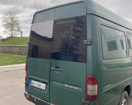 Мерседес Sprinter 2003 у Вараш (Кузнецовськ) на Automoto.ua Зелений Мерседес Sprinter, об'ємом двигуна 2.15 л та пробігом 673 тис. км за 6350 $, фото 2 на Automoto.ua
