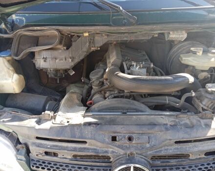 Зеленый Мерседес Sprinter, объемом двигателя 2.1 л и пробегом 560 тыс. км за 6900 $, фото 13 на Automoto.ua