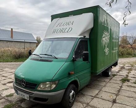 Мерседес Sprinter 2004 у Тячеве на Automoto.ua Зелений Мерседес Sprinter, об'ємом двигуна 2.1 л та пробігом 450 тис. км за 10500 $, фото 2 на Automoto.ua