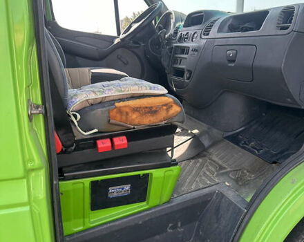 Зелений Мерседес Sprinter, об'ємом двигуна 2.2 л та пробігом 134 тис. км за 6500 $, фото 7 на Automoto.ua