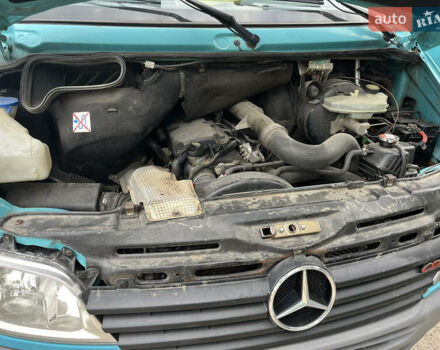 Зеленый Мерседес Sprinter, объемом двигателя 2.69 л и пробегом 400 тыс. км за 7950 $, фото 25 на Automoto.ua