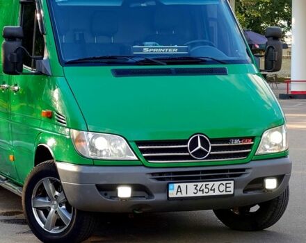 Зеленый Мерседес Sprinter, объемом двигателя 2.7 л и пробегом 540 тыс. км за 16700 $, фото 4 на Automoto.ua
