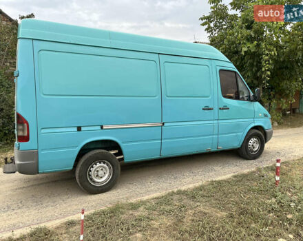 Зеленый Мерседес Sprinter, объемом двигателя 2.69 л и пробегом 400 тыс. км за 7950 $, фото 1 на Automoto.ua