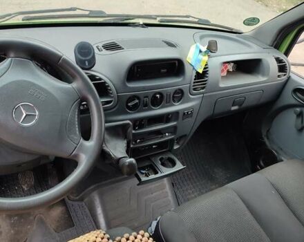 Зеленый Мерседес Sprinter, объемом двигателя 0 л и пробегом 470 тыс. км за 13300 $, фото 5 на Automoto.ua