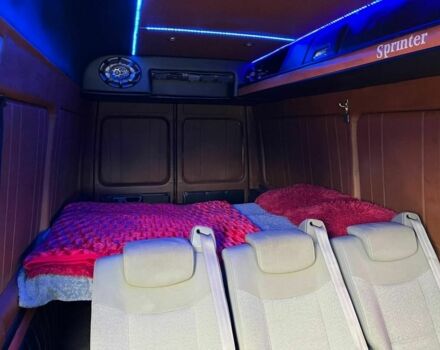 Зеленый Мерседес Sprinter, объемом двигателя 2.7 л и пробегом 800 тыс. км за 8000 $, фото 6 на Automoto.ua