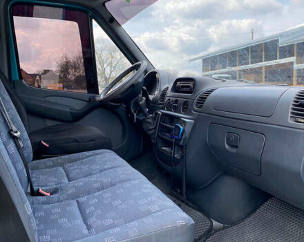 Зелений Мерседес Sprinter, об'ємом двигуна 2.2 л та пробігом 203 тис. км за 10500 $, фото 5 на Automoto.ua