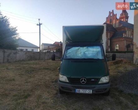 Зеленый Мерседес Sprinter, объемом двигателя 2.69 л и пробегом 450 тыс. км за 10300 $, фото 1 на Automoto.ua