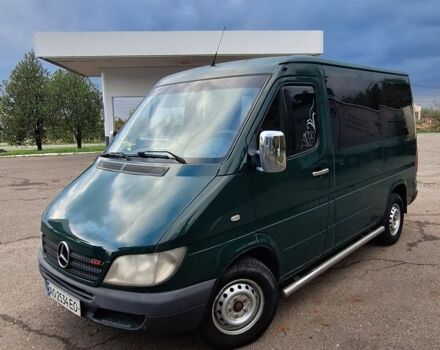 Зеленый Мерседес Sprinter, объемом двигателя 2 л и пробегом 640 тыс. км за 7800 $, фото 2 на Automoto.ua