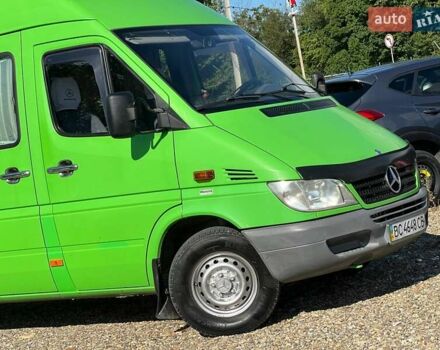 Зеленый Мерседес Sprinter, объемом двигателя 2.2 л и пробегом 212 тыс. км за 12300 $, фото 3 на Automoto.ua