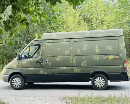 Зеленый Мерседес Sprinter, объемом двигателя 2.2 л и пробегом 280 тыс. км за 2800 $, фото 2 на Automoto.ua