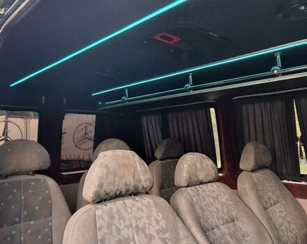 Зеленый Мерседес Sprinter, объемом двигателя 2 л и пробегом 640 тыс. км за 7800 $, фото 5 на Automoto.ua