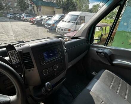 Зеленый Мерседес Sprinter, объемом двигателя 3 л и пробегом 288 тыс. км за 13000 $, фото 4 на Automoto.ua