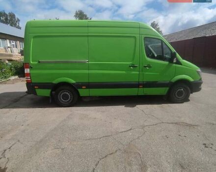 Зеленый Мерседес Sprinter, объемом двигателя 2.14 л и пробегом 330 тыс. км за 16800 $, фото 4 на Automoto.ua