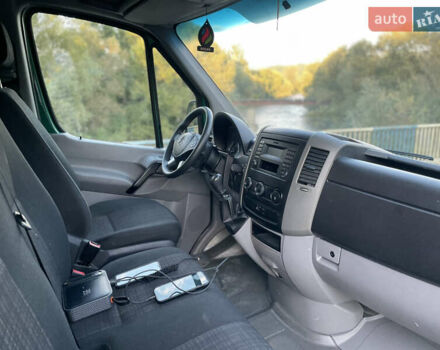 Зелений Мерседес Sprinter, об'ємом двигуна 3 л та пробігом 380 тис. км за 23999 $, фото 16 на Automoto.ua