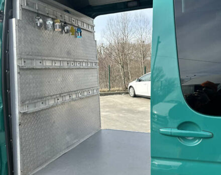 Зеленый Мерседес Sprinter, объемом двигателя 3 л и пробегом 430 тыс. км за 39999 $, фото 14 на Automoto.ua