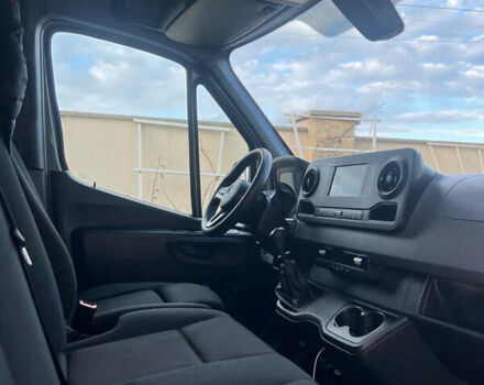 Зелений Мерседес Sprinter, об'ємом двигуна 0 л та пробігом 380 тис. км за 21990 $, фото 11 на Automoto.ua