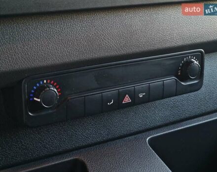 Зеленый Мерседес Sprinter, объемом двигателя 1.95 л и пробегом 143 тыс. км за 26990 $, фото 39 на Automoto.ua